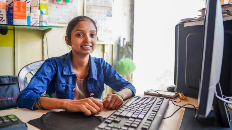 Jayashree Koppad finds independence through a telecalling job